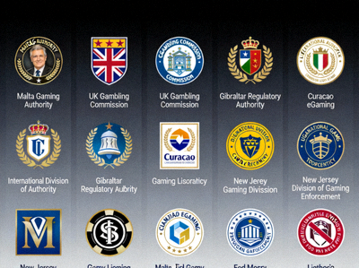 해외 배팅 사이트 푸터에 표시되는 다양한 국제 게임 라이선스 로고 모음 이미지